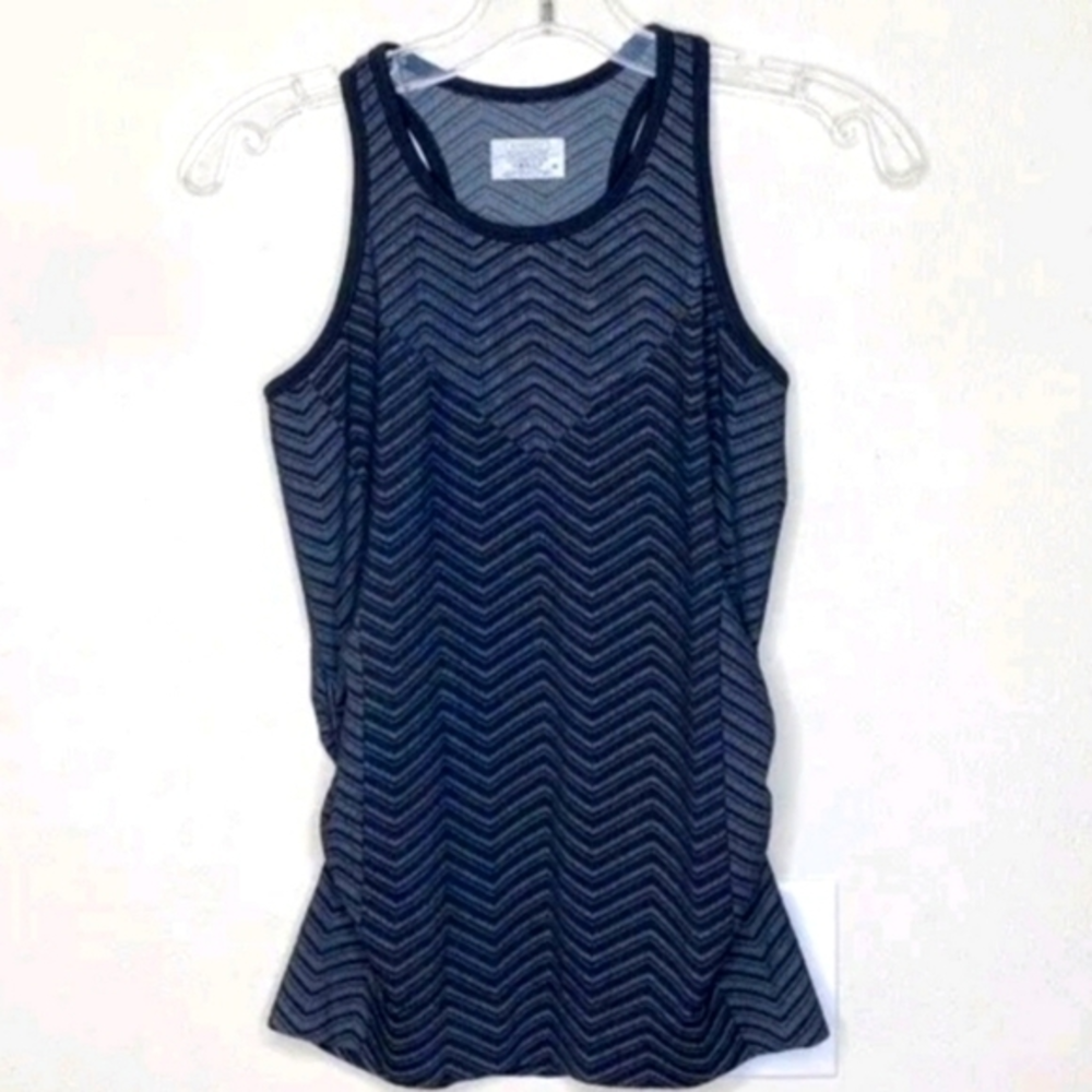 Athleta Women’s Finish Fast Black Chevron Tank TopXS
